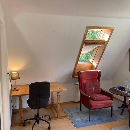 Privatzimmer Am Volkspark - Naehe Arenen Und Trabrennbahn Hamburg-Harburg Exteriör bild