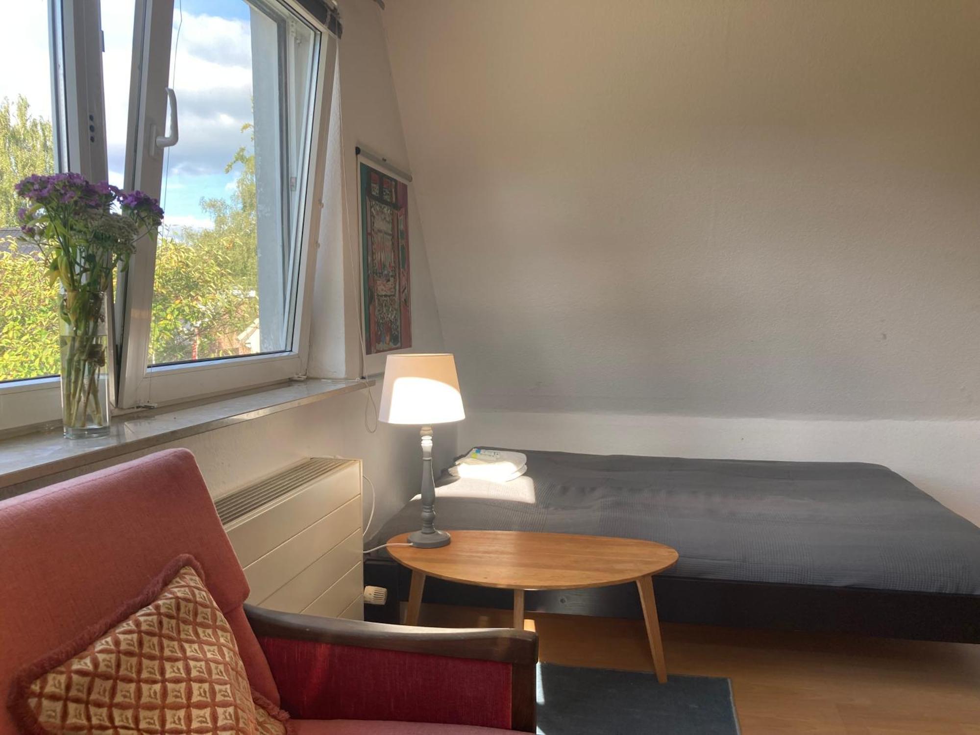 Privatzimmer Am Volkspark - Naehe Arenen Und Trabrennbahn Hamburg-Harburg Exteriör bild