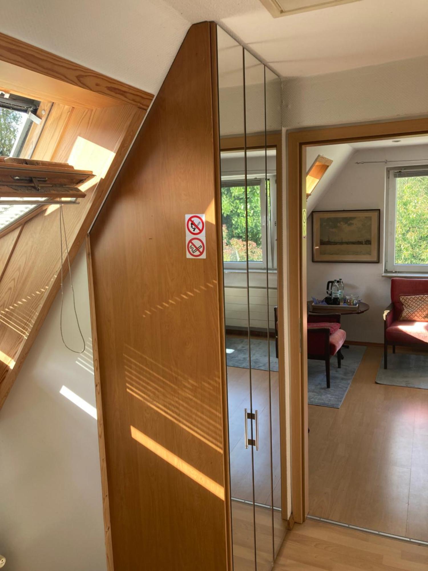 Privatzimmer Am Volkspark - Naehe Arenen Und Trabrennbahn Hamburg-Harburg Exteriör bild